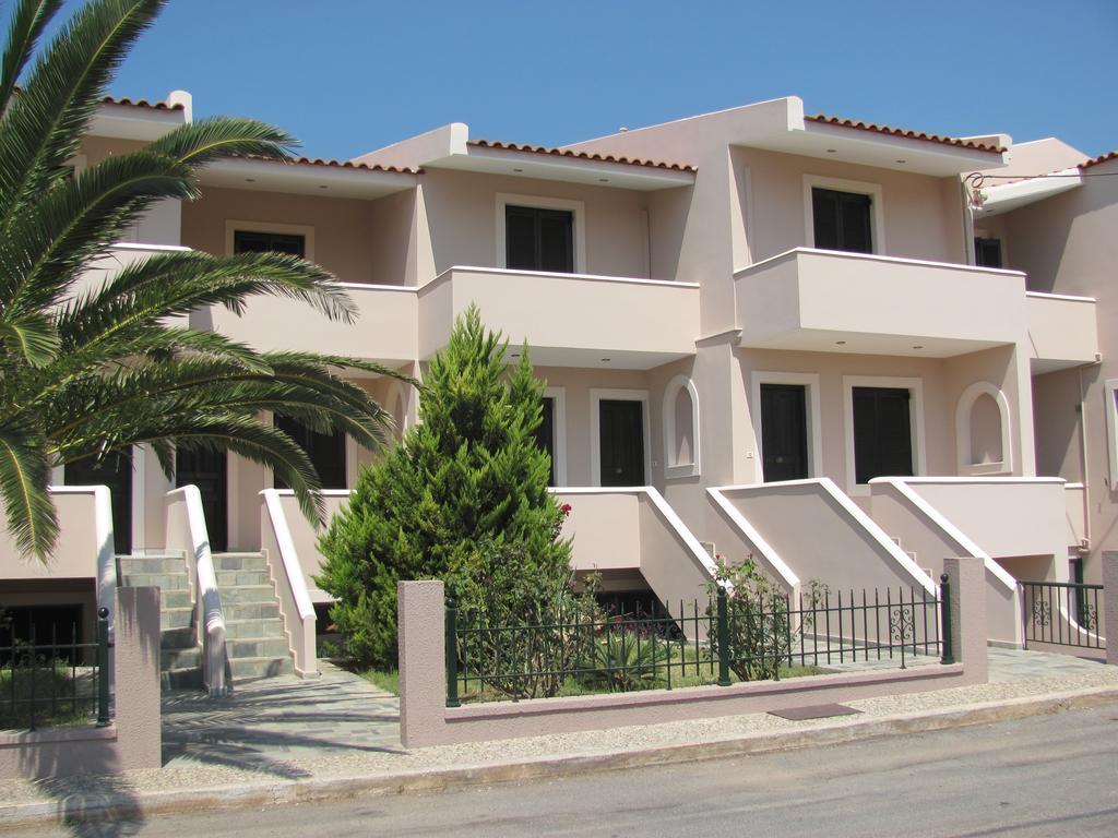 Lakonia Bay Apartments Archangelos  Extérieur photo