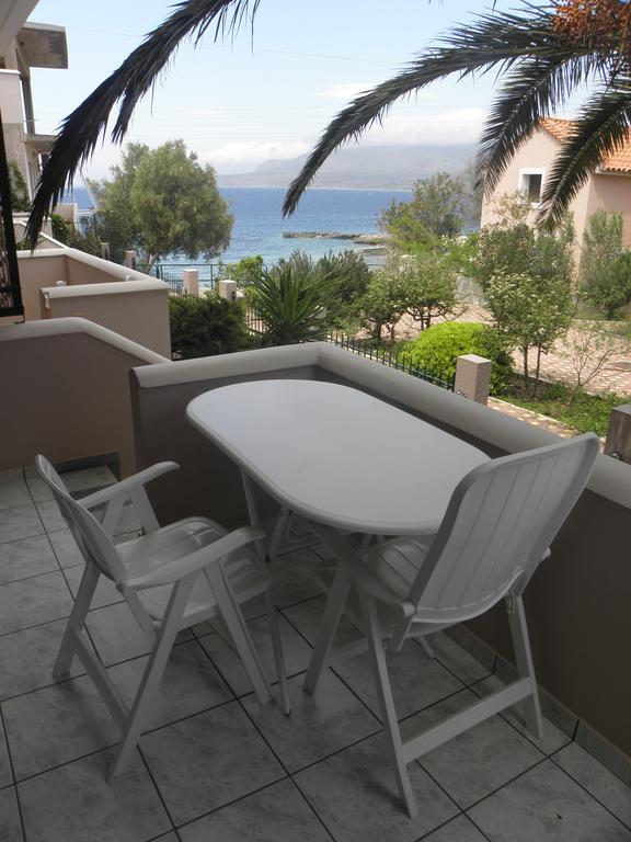 Lakonia Bay Apartments Archangelos  Extérieur photo