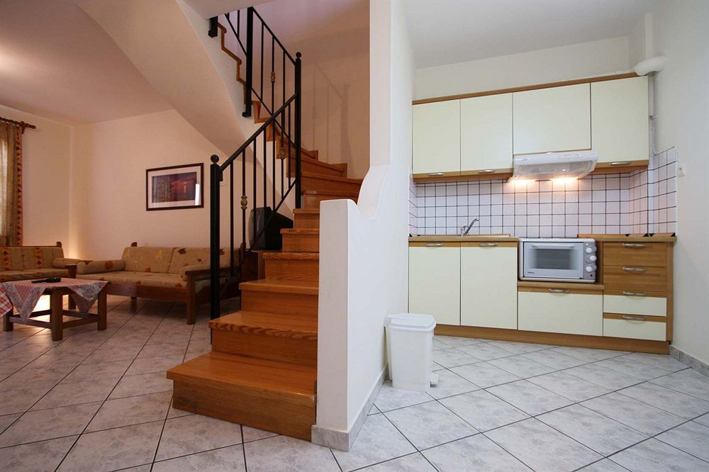 Lakonia Bay Apartments Archangelos  Extérieur photo