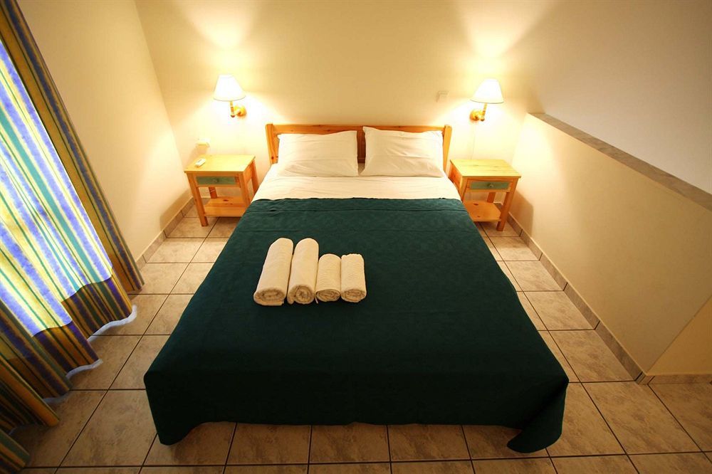 Lakonia Bay Apartments Archangelos  Extérieur photo