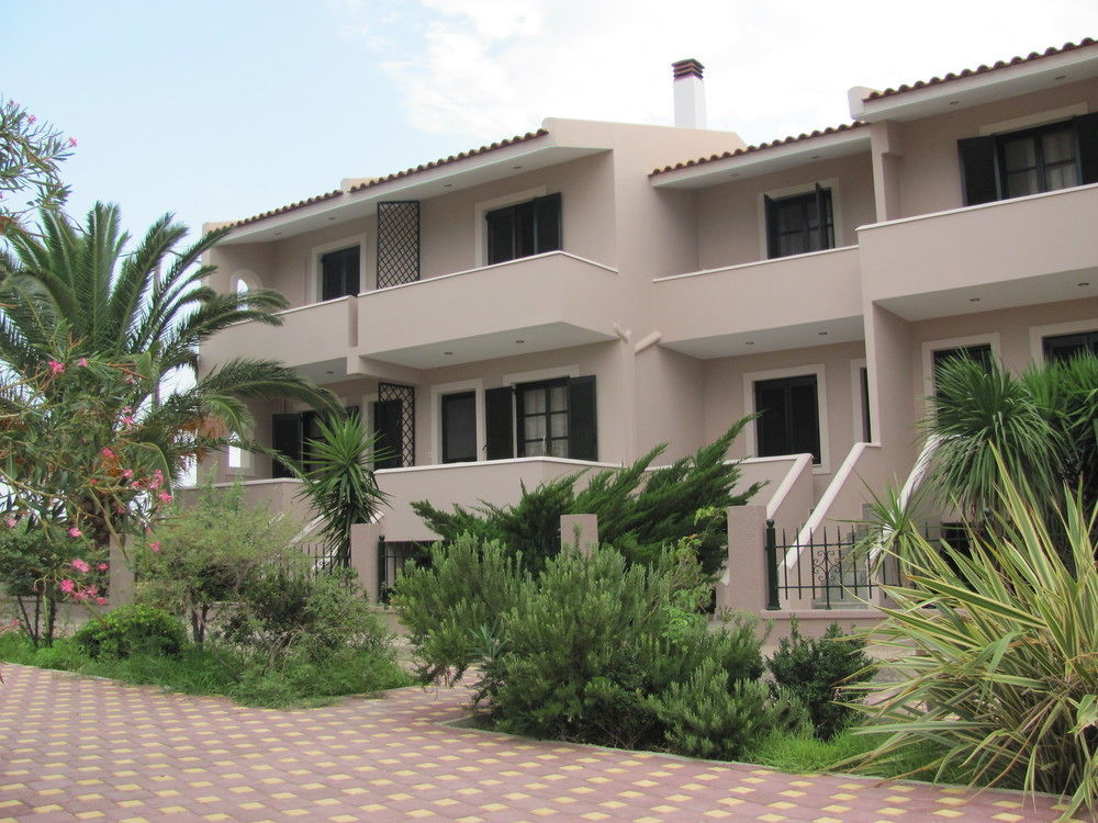 Lakonia Bay Apartments Archangelos  Extérieur photo